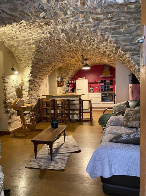 Charmante Cave Voutee 4 Personnes Saint-Jean-de-Fos エクステリア 写真