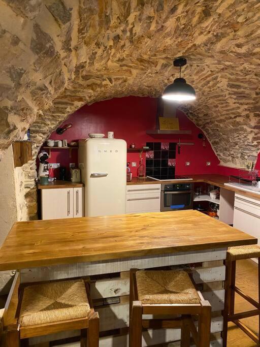 Charmante Cave Voutee 4 Personnes Saint-Jean-de-Fos エクステリア 写真